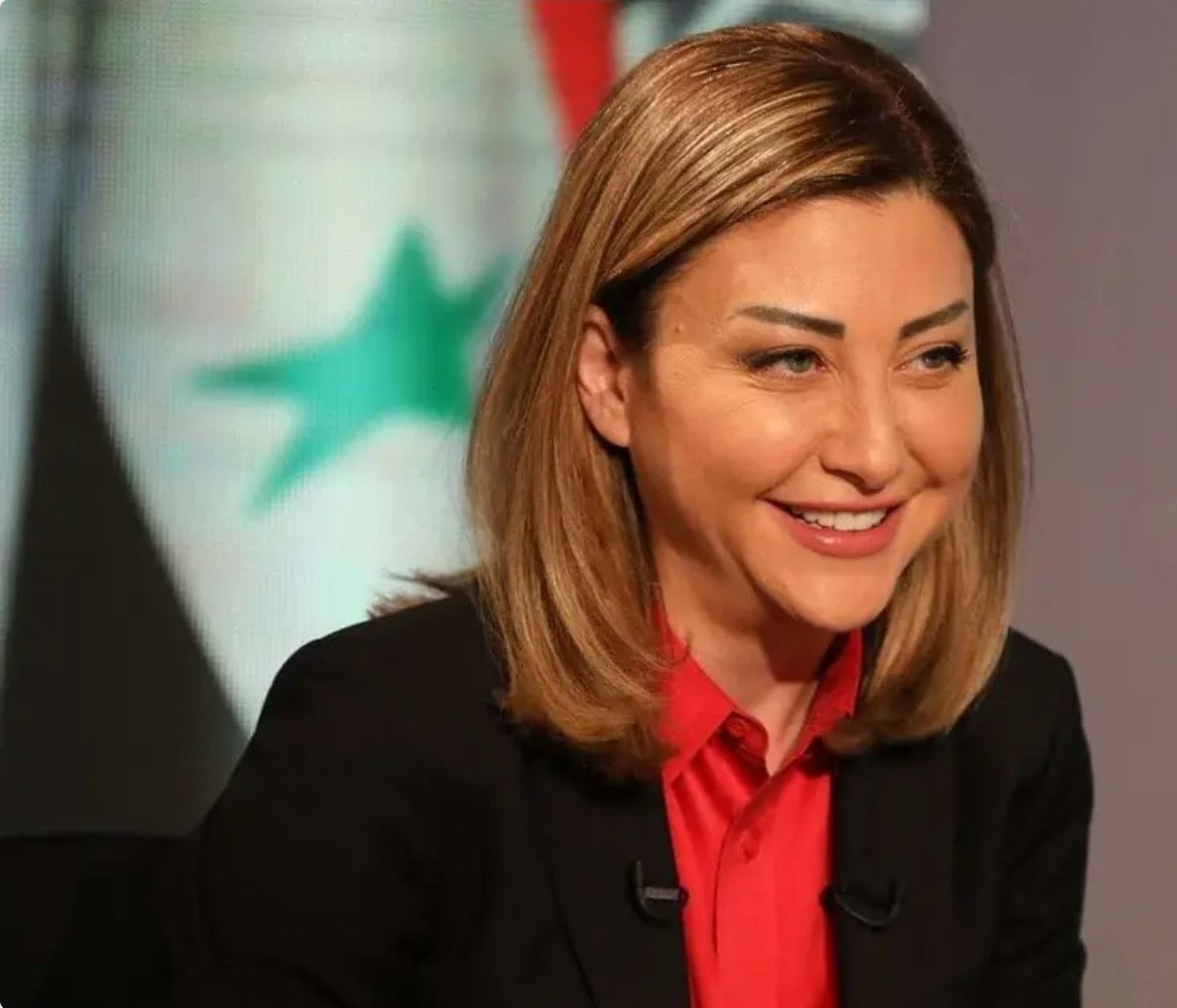 صورة لونا الشبل سوريا